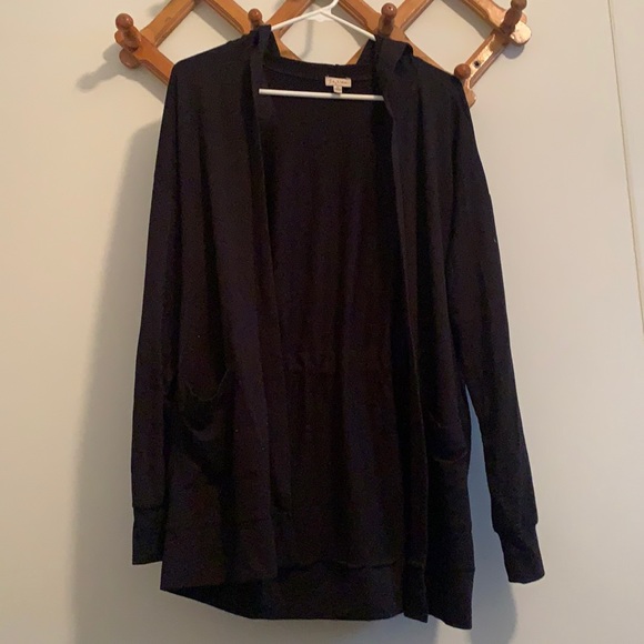 Francescas Sweater Jacket 🤍 - Picture 1 of 5